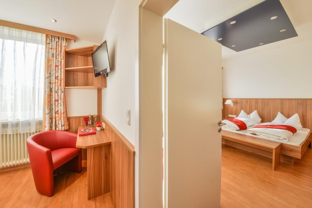 Hotel Drei Loewen Dachau Szoba fotó